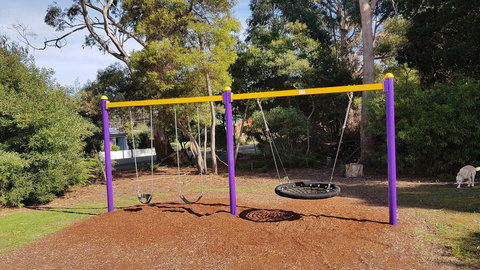 Four Seasons Waterfront Villas - Holiday Find 37