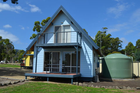 Four Seasons Waterfront Villas - Holiday Find 4