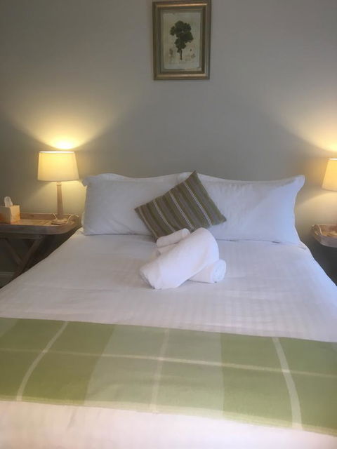 House On The Hill Bed And Breakfast - Holiday Find 28