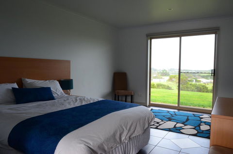 Island Breeze Motel - Holiday Find 11