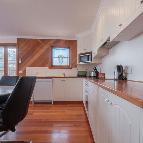 Cod Rock Point - Holiday Find 9