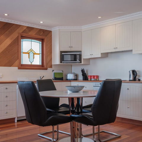 Cod Rock Point - Holiday Find 10