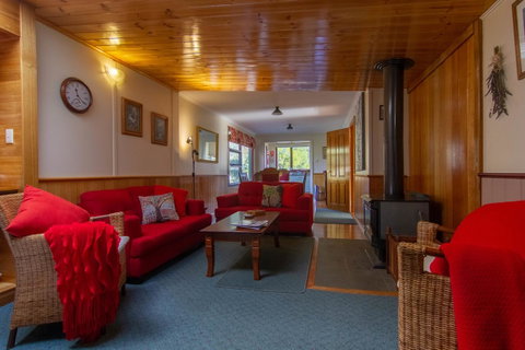 Hamlet Downs Country Accommodation - Holiday Find 10