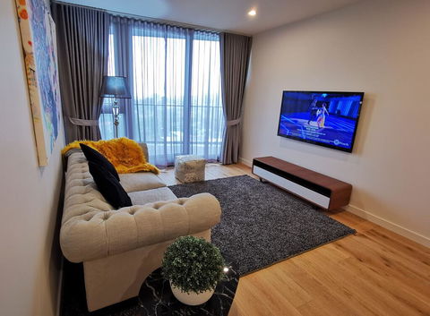 NEW 2 Rooms 2 Baths Apartment In Glen Waverley - Holiday Find 2