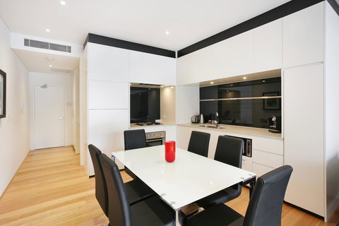New York On Riley - Split-Level Executive 2BR Darlinghurst Apartment With A New York Feel - Holiday Find 2