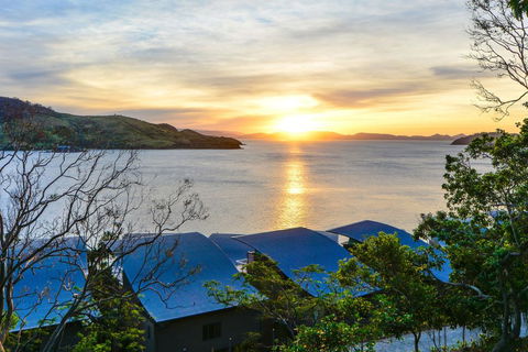 NEWLY BEAUTFULLY RENOVATED 16 The Casuarina - 3 Bedroom House With 180 Degree Ocean Views - Holiday Find 0
