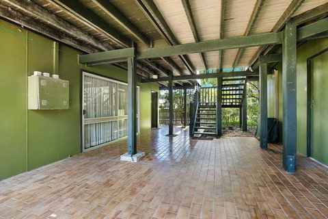 Ngungun St 14, Dicky Beach - Holiday Find 1