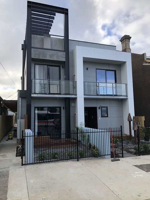 Nomads Nest Geelong - Holiday Find 0