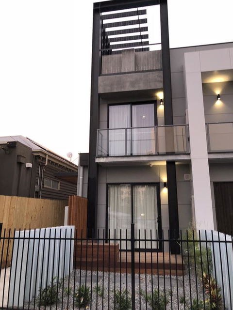 Nomads Nest Geelong - Holiday Find 1
