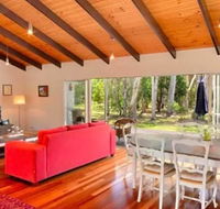 Noosa Lake House - Holiday Find