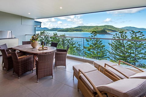 Northcape 1 Ocean Front 4 Bedroom 4 Bathroom Pool Golf Buggy 2 Kitchens, BBQs - Holiday Find 3