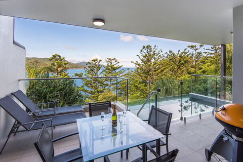 Northcape 1 Ocean Front 4 Bedroom 4 Bathroom Pool Golf Buggy 2 Kitchens, BBQs - Holiday Find 0
