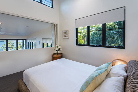 Northcape 1 Ocean Front 4 Bedroom 4 Bathroom Pool Golf Buggy 2 Kitchens, BBQs - Holiday Find 2