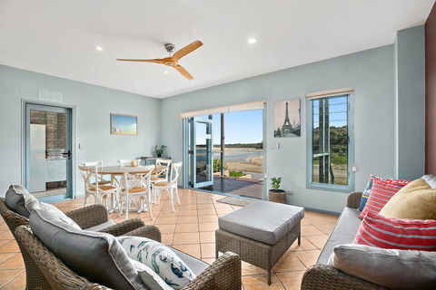 Nosie 1 - Sawtell, NSW - Holiday Find 0