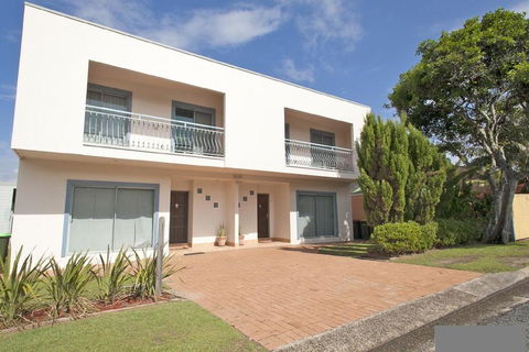 Nosie 2 - Sawtell, NSW - Holiday Find 1