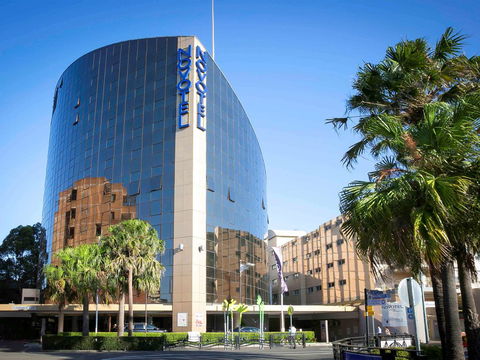 Novotel Sydney Parramatta - Holiday Find 0