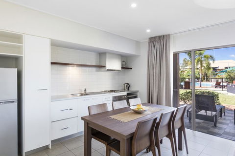 Oaks Cable Beach Resort - Holiday Find 3