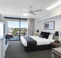 Oaks Mackay Carlyle Suites - Holiday Find