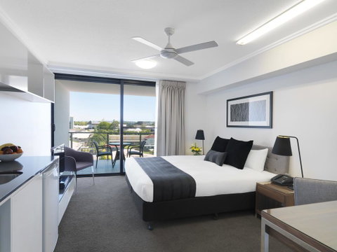 Oaks Mackay Carlyle Suites - Holiday Find 0