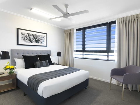 Oaks Mackay Carlyle Suites - Holiday Find 1