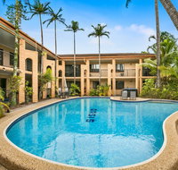 Oasis Inn Apartments - Holiday Find