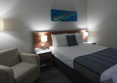 Ocean Centre Hotel - Holiday Find 2