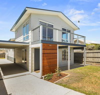 Ocean Chill 10 Minutes Drive to Phillip Island Pet Friendly Family Home Sleeps 8 - Holiday Find