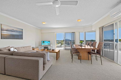 Ocean View 3 Bedroom Apartment - Holiday Find 1