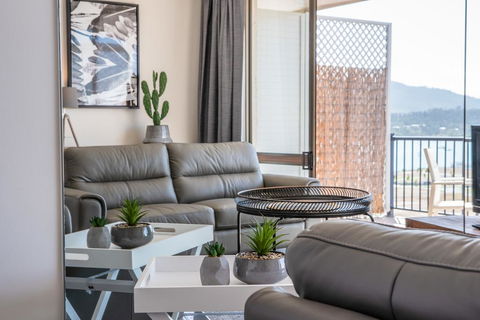 Ocean View Apartment 27 - Holiday Find 1