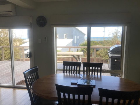 OCEAN VIEWS - Holiday Find 3