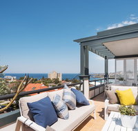 Ocean Views on Coogee Beach - Holiday Find