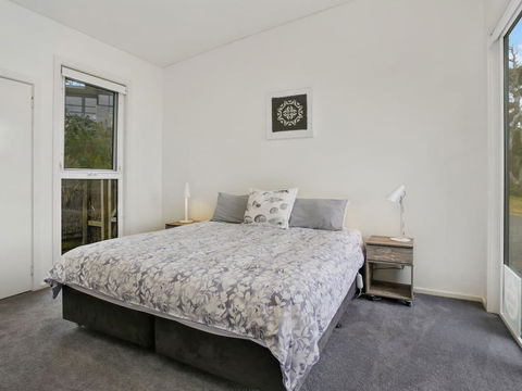 OCEANS 12 - Modern Ocean View Villa - Holiday Find 2