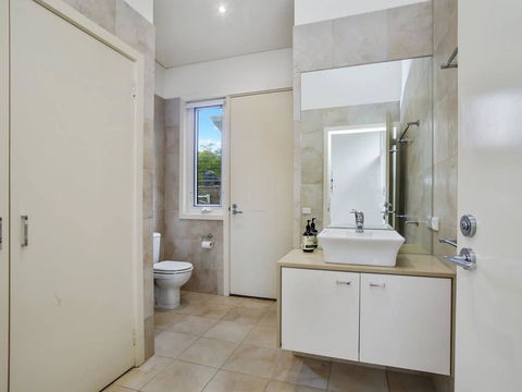 OCEANS 12 - Modern Ocean View Villa - Holiday Find 1