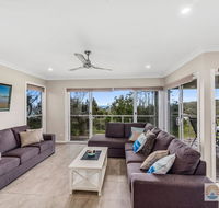 Oceanview Beach Front - Holiday Find