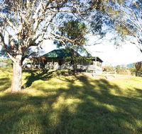 Old Schoolmaster's Cottage on the Barrington River - Holiday Find