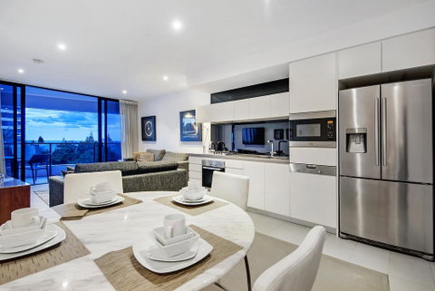 Oracle Broadbeach - Holiday Find 3