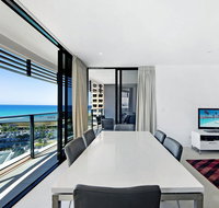 Oracle Resort Luxe Private 2 Bed - Tower 1 - Holiday Find