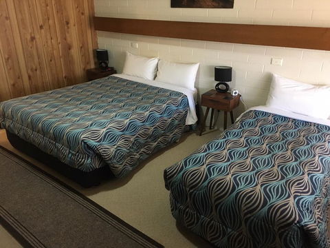 Orana Motor Inn - Holiday Find 2