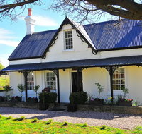 Ornee Cottage - Holiday Find