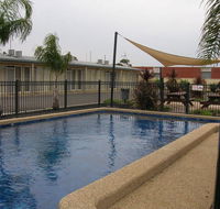 Overlander Hotel Motel - Holiday Find