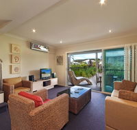Pacific Blue Townhouse 358 265 Sandy Point Road - Holiday Find