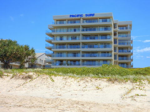 Pacific Surf Absolute Beachfront Apartments - Holiday Find 0
