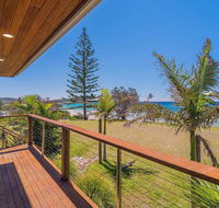 Pacifica 1 - On the beach at Brooms Head - Holiday Find