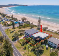 Pacifica 2 - Opposite the beach at Brooms Head - Holiday Find