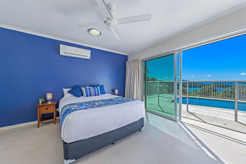 Panoramic Island Views - Shute Harbour - Holiday Find 0