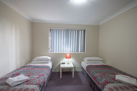 Parkside Apartments At 35 Grose St - Holiday Find 0