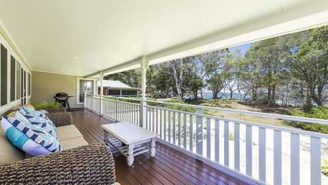 Pelican's Rest - Holiday Find 2