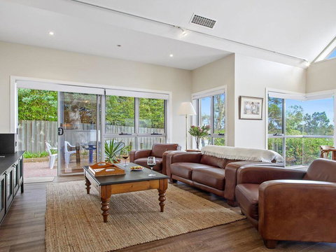 Penguins Rest - Direct Beach Access From Complex - Holiday Find 1