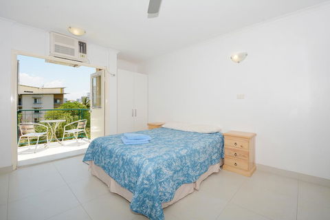 Peninsular Apartments - Holiday Find 2