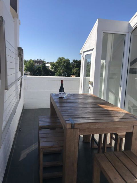 Penthouse Bendigo - Holiday Find 1